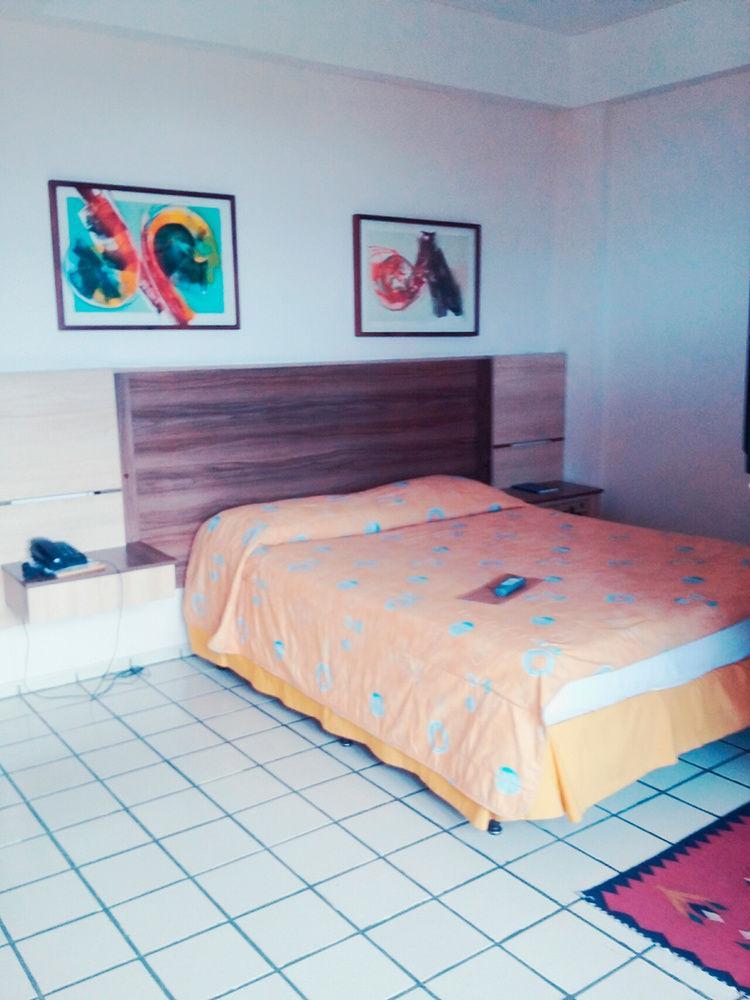 Xenius Hotel